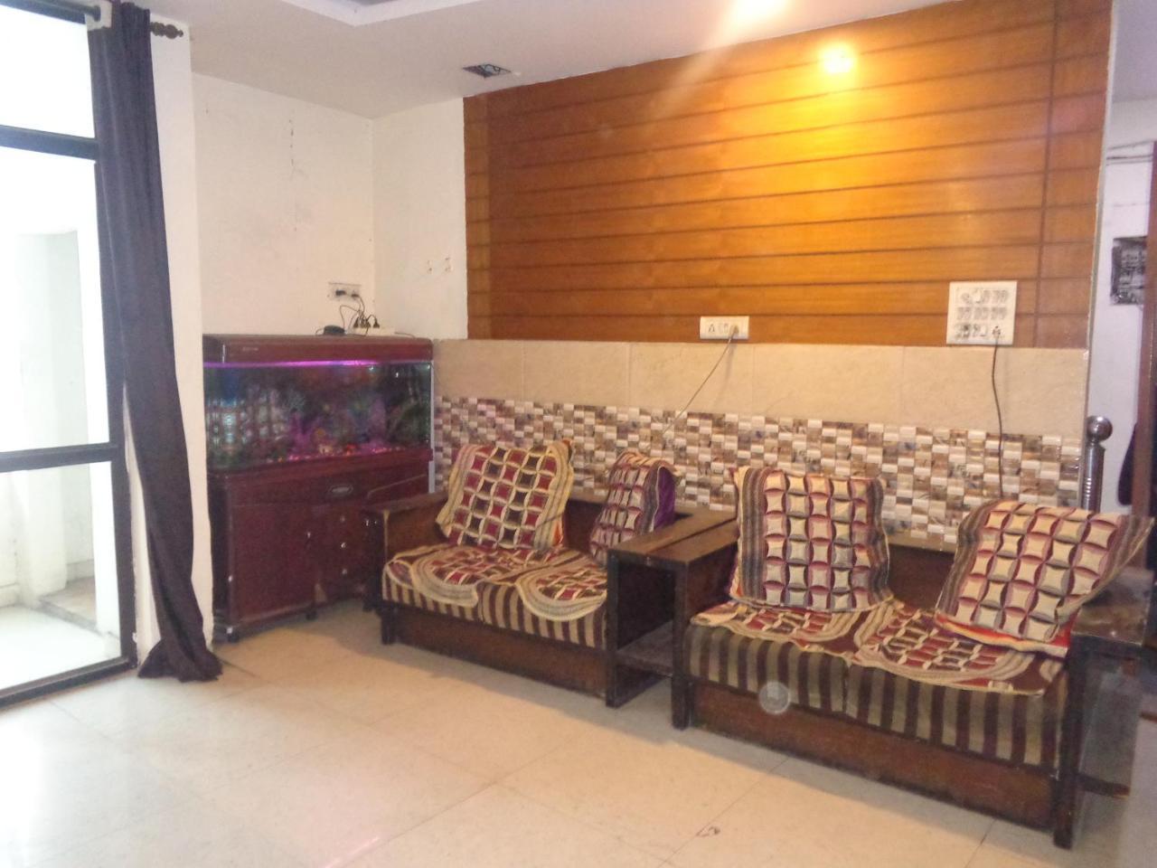 فندق أو واي أو 45772 سيلفر ريزدينسي نيودلهي المظهر الخارجي الصورة